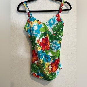 BODY I.D FLORAL SWIMSUIT‎ SIZE 10